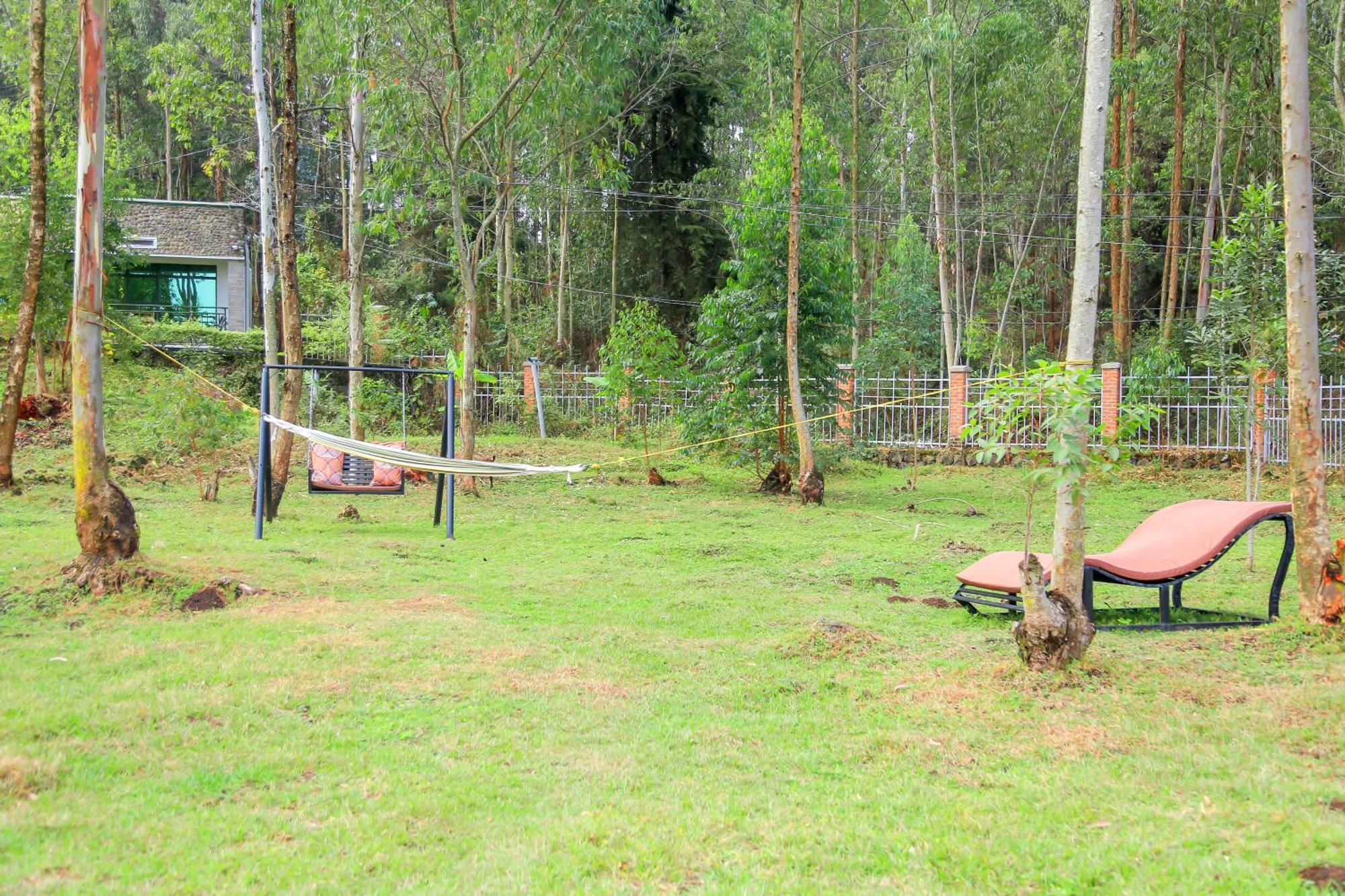 Karisimbi Cave Resort Ruhengeri ภายนอก รูปภาพ