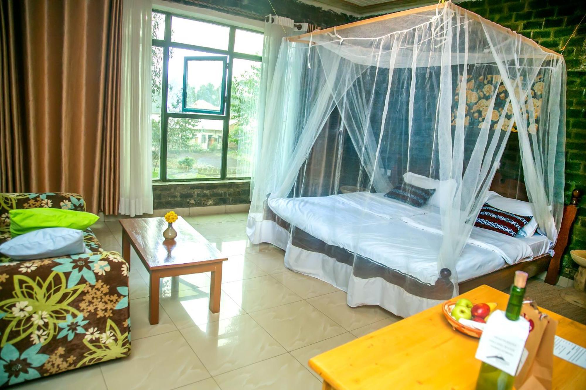 Karisimbi Cave Resort Ruhengeri ภายนอก รูปภาพ