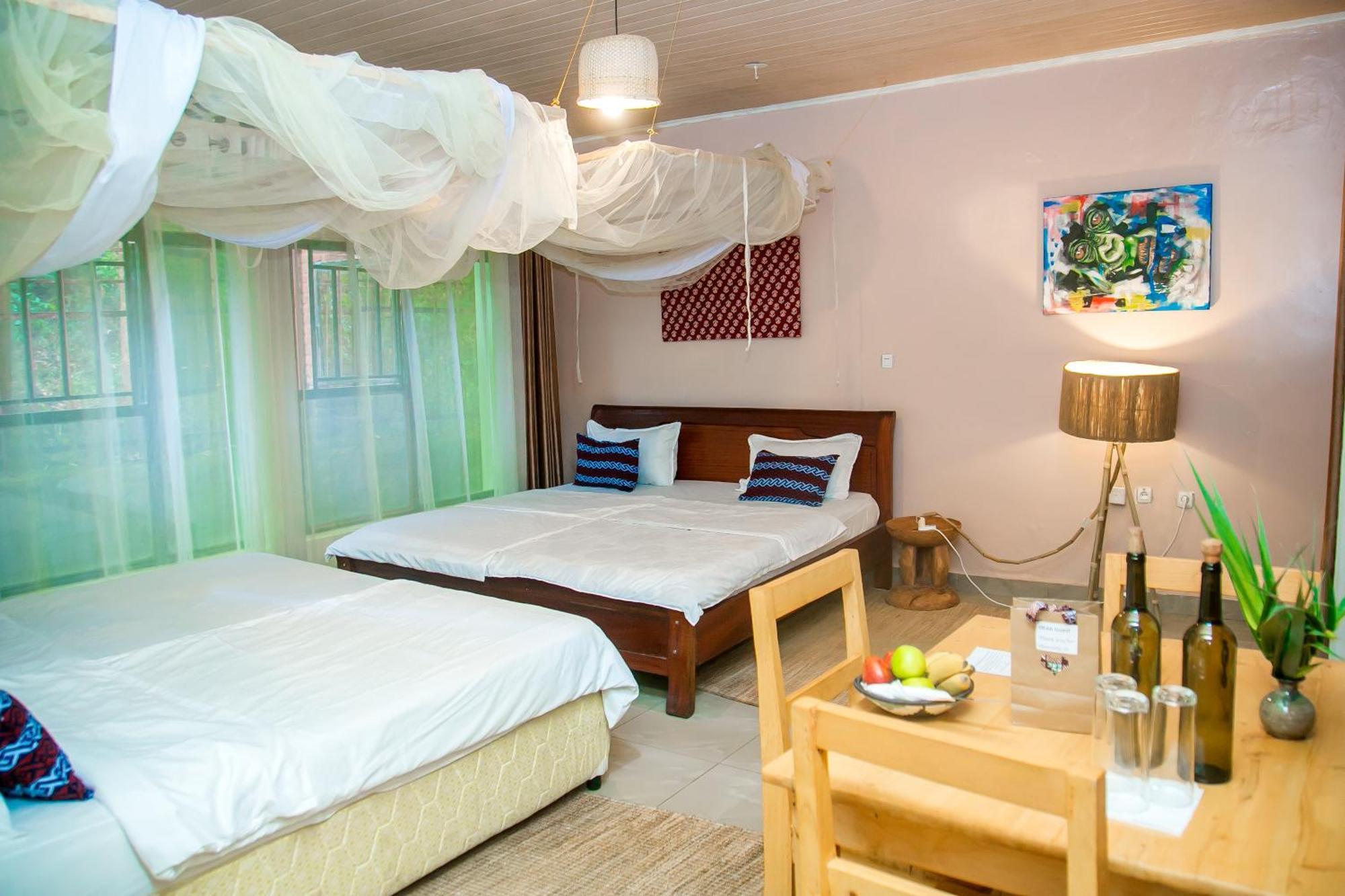 Karisimbi Cave Resort Ruhengeri ภายนอก รูปภาพ