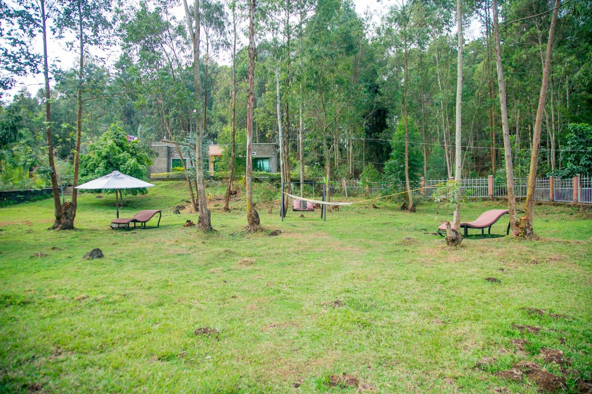 Karisimbi Cave Resort Ruhengeri ภายนอก รูปภาพ